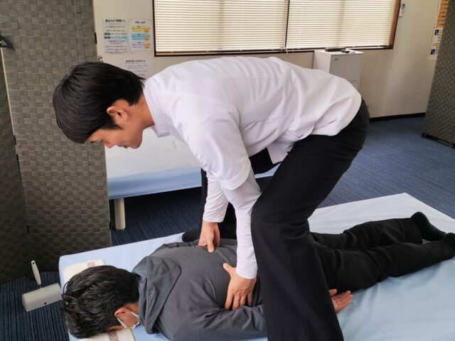 アラームで起きると体には悪影響？