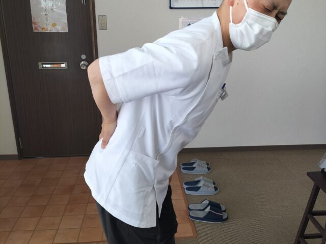 ぎっくり腰になった時のNG行動とは？